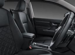 Toyota Innova Hycross Front Row Seats